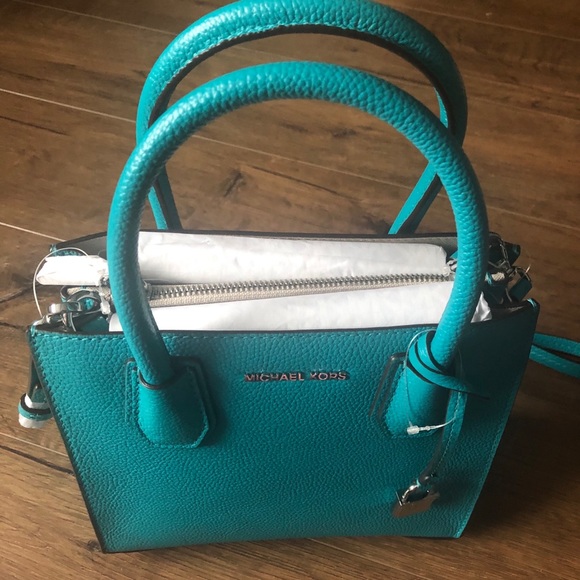 MICHAEL KORS-NWT Turquoise Leather Handbag - Picture 6 of 16